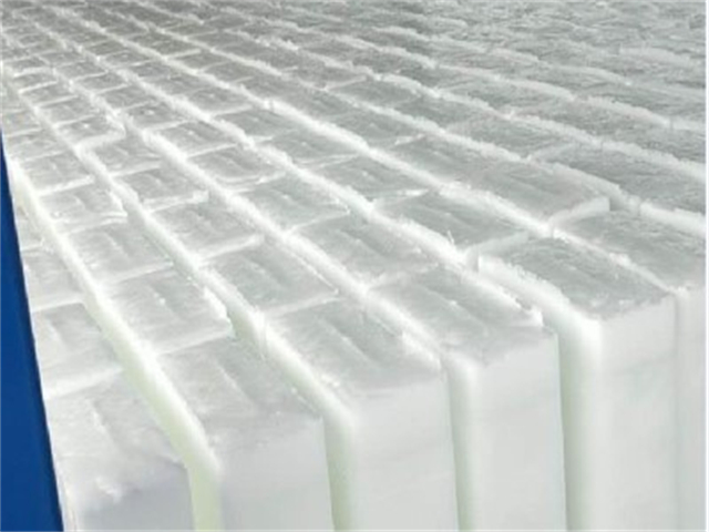 揭秘佛山良臣制冰厂：降温冰块背后的神秘制作工艺